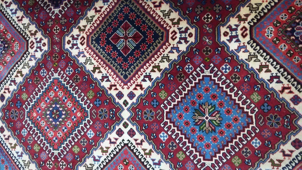 Древни умения в тъкането на килими във Персия
